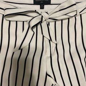 Banana Republic-Avery slacks.White w/black pin strips, tie front. Cropped Ankle.